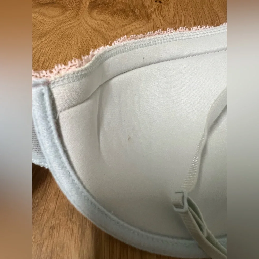 Victorias Secret Y2K Bra Embroidered Lace Seafoam Mint Green 36C - Picture 6 of 7